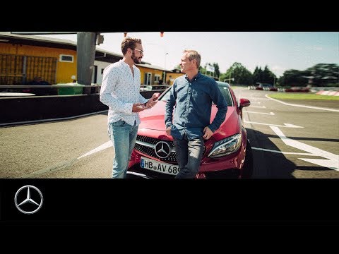 Matthias Malmedie und Maximilian Götz testen das C-Klasse Coupé auf der Kartbahn