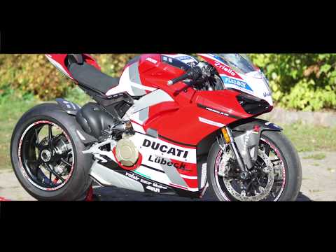 download lagu mp3 mp4 Carbonworld De, download lagu Carbonworld De gratis, unduh video klip Carbonworld De