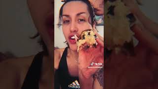 Adore Delano That look at the end..