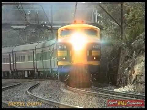 Australian streamliner diesel locomotives 4490 & 4201 - Lithgow tour  - September 1996