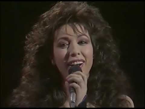 Jennifer Rush and Des O'Connor - ,,Power of Love" Duet (Des O'Connor Tonight, 09.11.1988)