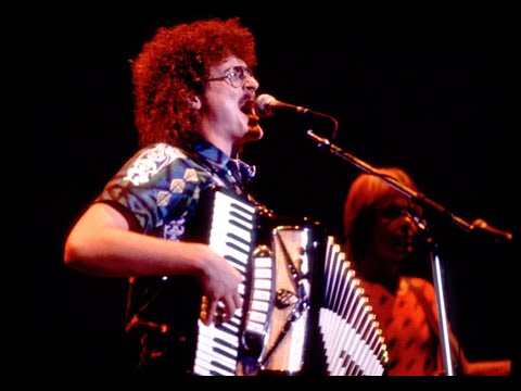"Weird Al" Yankovic playing Tom Lehrer's Elements (Live Excerpt 1979.)