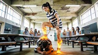 Download lagu 柔弱女孩被扔進監獄欺負，殊不知她天生神力，赤手空拳從南殺到北成為獄霸，教訓全場！#短劇 #逆襲 #萌娃 #親情 mp3