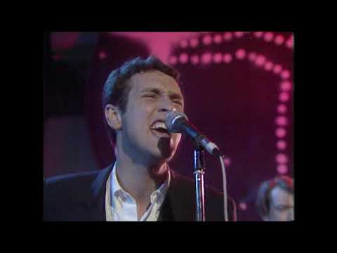 Gang of Four - "I Love a Man in Uniform" (LIVE) - Old Grey Whistle Test (1981)