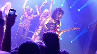 Steel Panther - That's What Girls Are For (Live - 02 Apollo, Manchester, UK, Nov 2012)