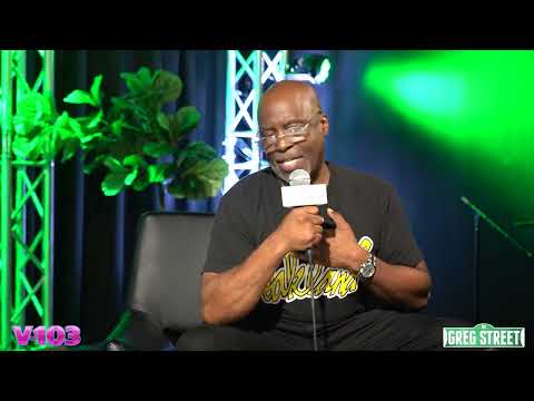 Oakland legend Darryl Reed sat down W/ Greg Street for an exclusive interview with V-103!!