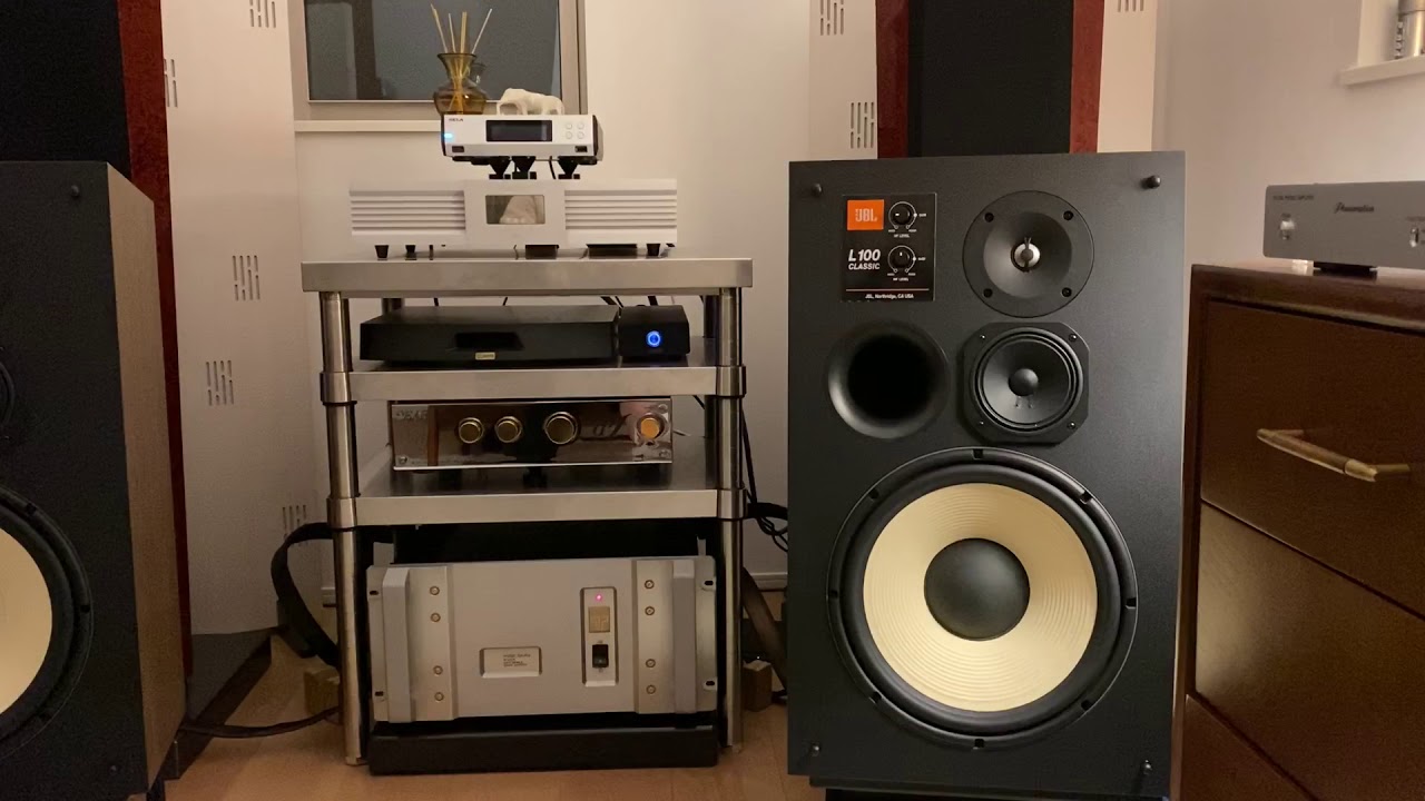 Tom Misch | JBL L100 Classic | Threshold SA4/e | LUMIN S1 | Spotify Connect