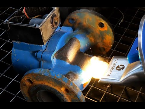 2 Kilowatt laser cleaning system removing every surface material [4K]