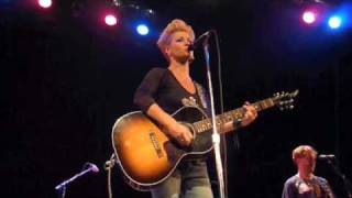 Shelby Lynne - 10 Rocks video