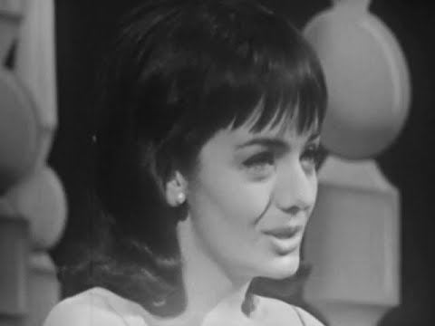 Pat Carrol – Chained To A Memory (1965)