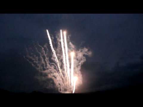 100S - Zipper Fan - Bright Silver Comets-Dun Pai Fireworks-Display Cake Products