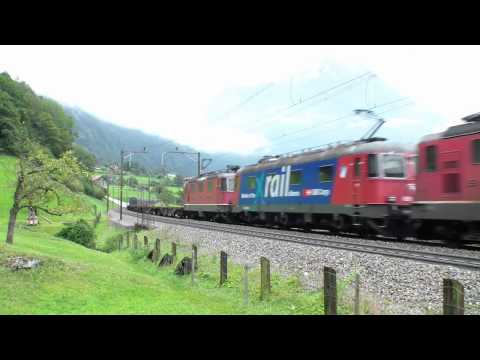 Bahnverkehr von Gurtnellen bis Erstfeld am 29.9.12