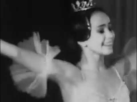 Nadezhda Pavlova -  Swanilda Variation.