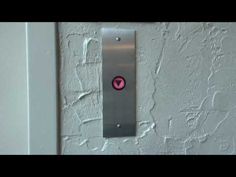 Westinghouse HIGHdraulic Glass Elevators - Hyatt Regency Green Bay - Green Bay, WI