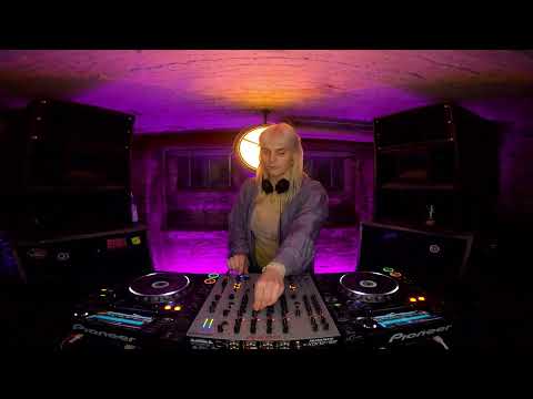 PATTERN : Audiovisionelles Showcase - Freya K. - 10.22.22 - 3 PM