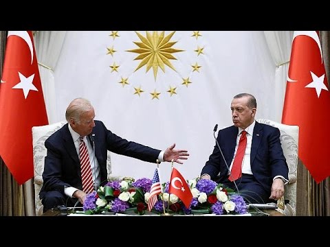 ملف غولن يطغى على زيارة بايدن لتركيا