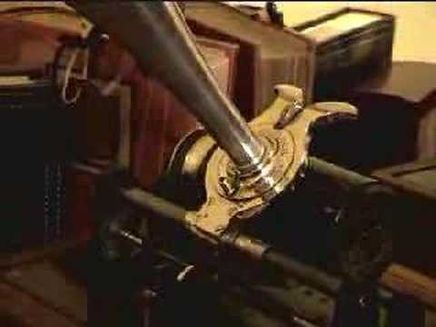 Columbia Cylinder Phonograph, Harry Lauder.