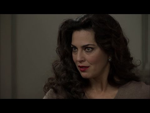 Amar C505 - Lupe se hace con una pistola