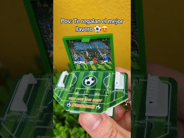 Vídeo relacionado con JSTHHTT Llavero de Fútbol Camiseta Regalo de Fútbol Llavero para Aficionados, Regalos para Niños Hombres y Mujeres