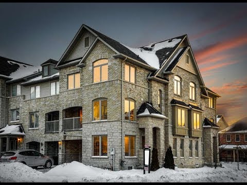 46 Linnell St, Ajax  End Unit Townhouse For Sale - $609,000