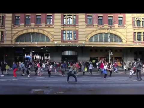 African dance Flash Mob - Flinders st
