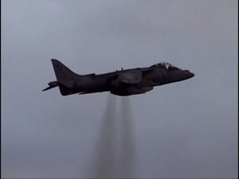 2006 MCAS Miramar Airshow - AV-8B Harrier II Demonstration
