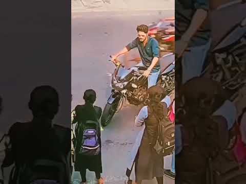 College Days 🔥 TTF Vasan 😎 Girls Reaction 😶‍🌫️#ttf #rapmusic #ttfvasan #college #pulsar