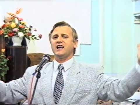 🌻Pavel Satmarean (2001) - As vrea sa fiu ce azi n-am fost (poezie)