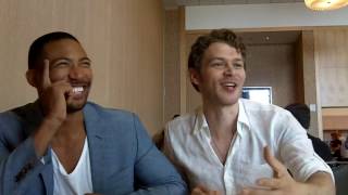 Charles Michael Davis et Joseph Morgan pour Whedonopolis Videos
