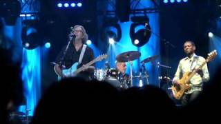 Eric Clapton/Steve Winwood (TUFF LUCK  part 1)18/5/2010 LG Arena
