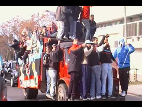 "festejos BROWN DE ADROGUE AL NACIONAL B 2012/13 (video 1)" Barra: Los Pibes del Barrio &bull; Club: Brown de Adrogué