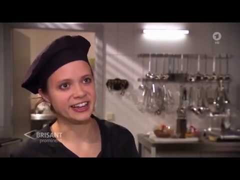 download lagu mp3 mp4 Sidonie Von Krosigk, download lagu Sidonie Von Krosigk gratis, unduh video klip Download Sidonie Von Krosigk Mp3 dan Mp4 Free All Gratis