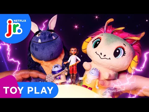 "Look for the Light" Toy Play Music Video 🌟 Spellbound | Netflix Jr