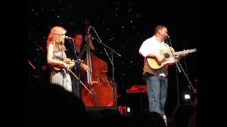 Alison Krauss and Union Station - &quot;Let Me Touch You for Awhile&quot; LIVE  (fontainefund.com)