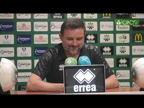Rueda de prensa de Julio Cobos tras el Cacereño 3-0 Llerenense
