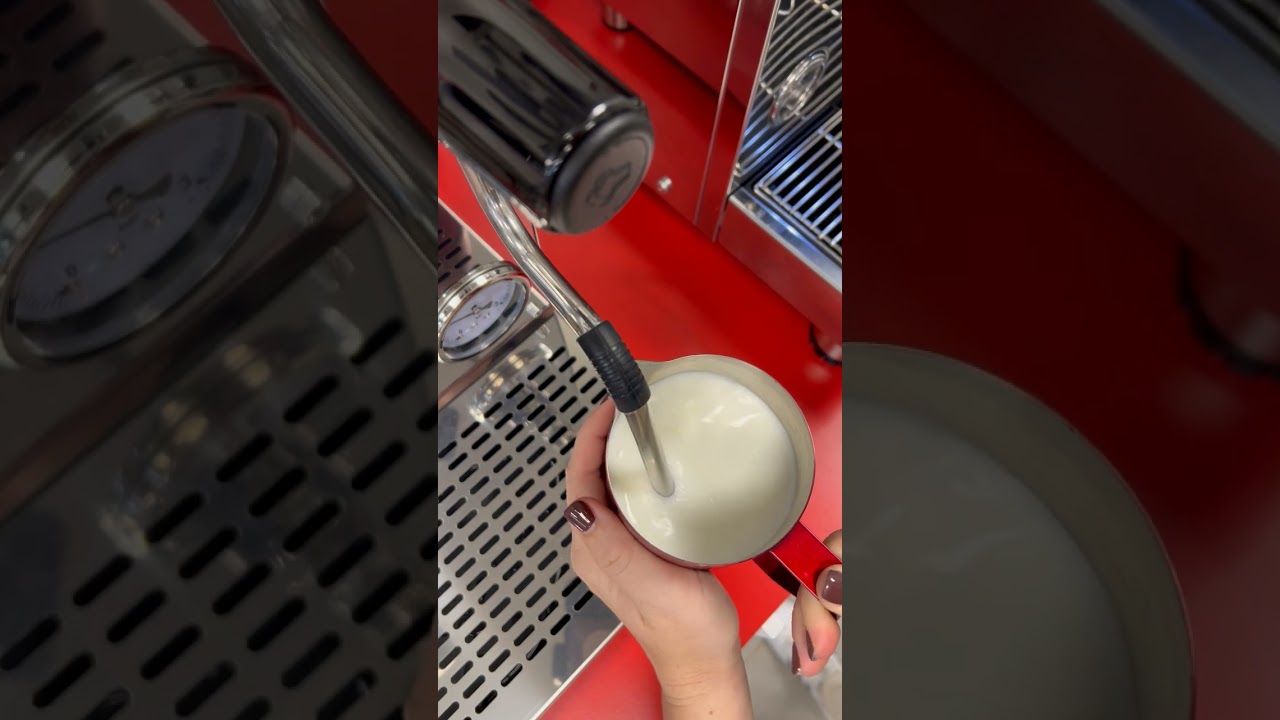 3 Tricks for Proper Milk Emulsion #latteart #cafe #barista