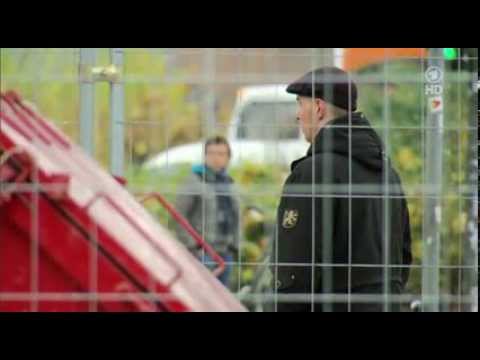 "Du Opfer!" Wenn Gewalt ein Leben verändert 2013 Doku