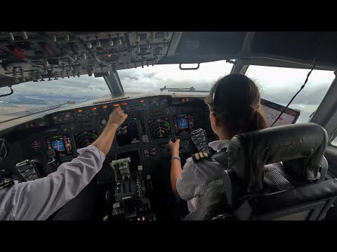 PILOT EYE VIEW - Boeing 737 Crosswind Take Off | Real-Time Pilot Decisions Heavy Storm Avoid