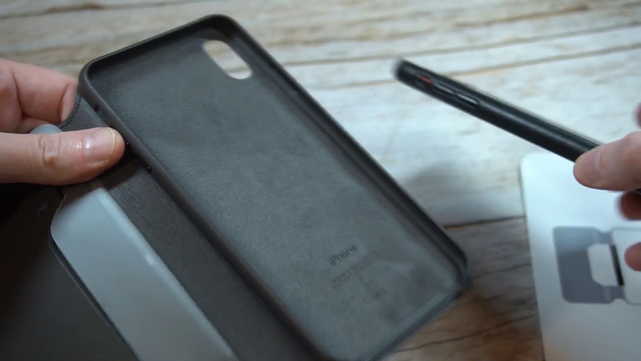 Official Apple iPhone XS Max Leather Folio - Black Unboxing and Review