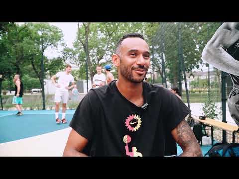 Megleptük Hanga Ádámot a közönségtalálkozóján