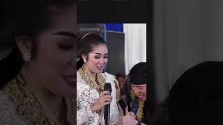 Download lagu Sinden jawa #biduan #dangdut #campursari mp3