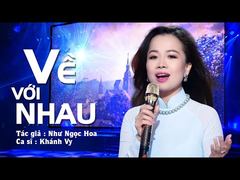 Thể hiện bởi Khánh Vy