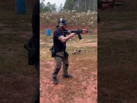 MAG Dumping a Russian Aks-74u