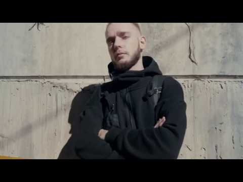 WHITE CROW  - MERCEDES-BENZ FASHION WEEK RUSSIA