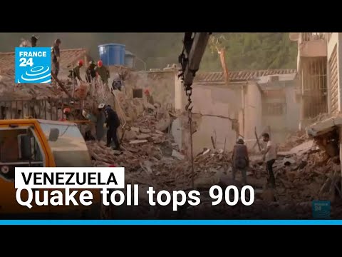 Venezuela quake toll tops 900
