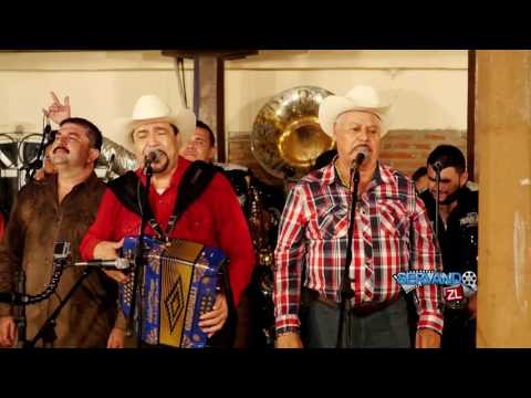 Los Intocables Del Norte Ft. Banda Renovacion - Andamos Borrachos Todos (En Vivo 2016)