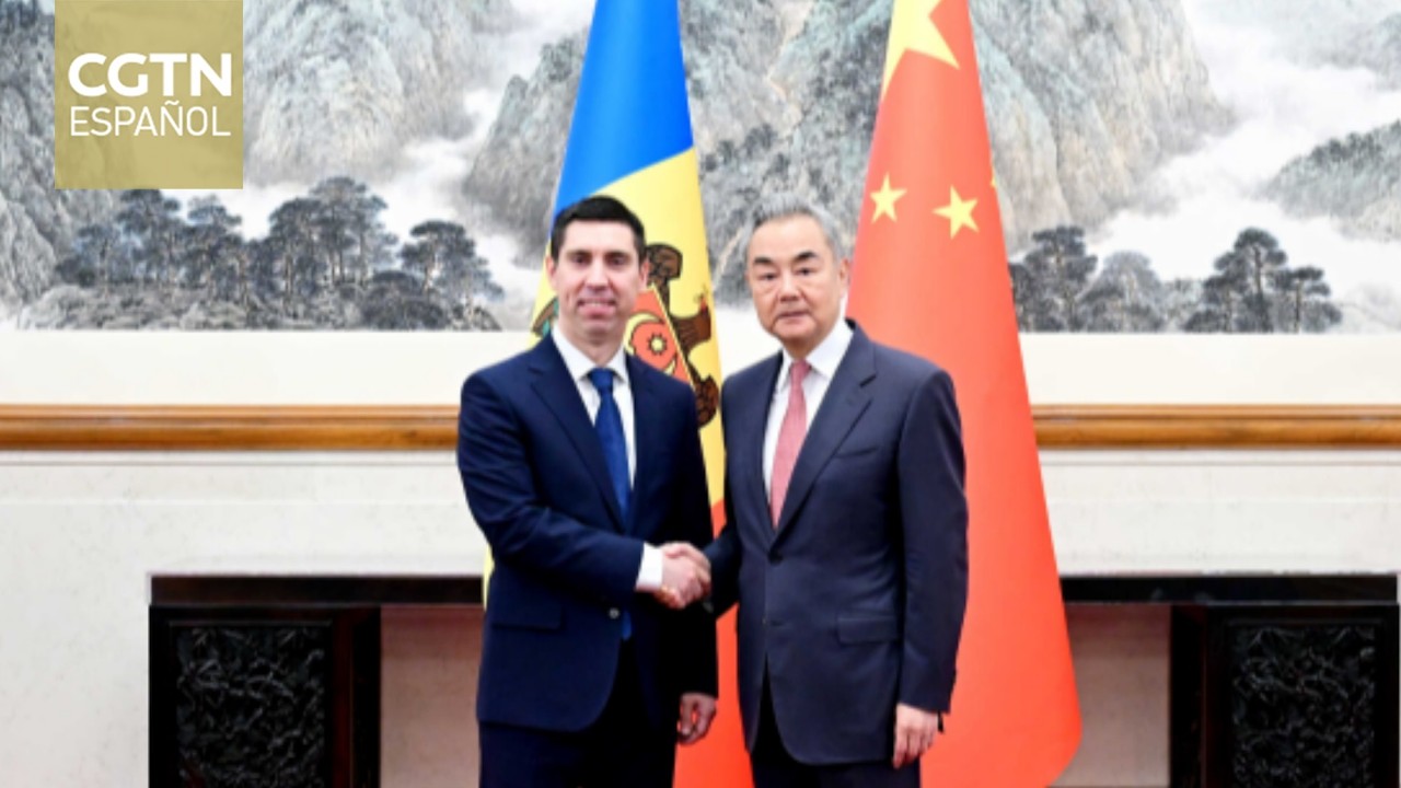 Ministro de Relaciones Exteriores de China se reúne con el vice primer ministro moldavo