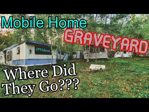 ABANDONED Mobile Home GRAVEYARD - Where Did the People Go???
