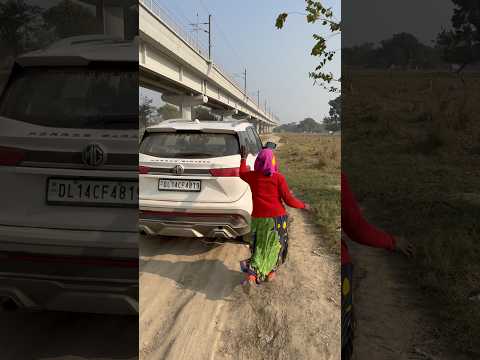 मेरी गाड़ी के नीचे आ जाती दादी माँ 😳#humanity #respect #helping #trending #viralvideo #youtube