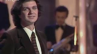 Camilo Sesto y La Casa Azul - Vivir así es morir de amor